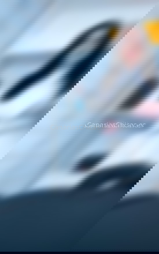 Lara Coutinho, masajista brasileña. 637910311. Citas en CANARIAS, CANARIAS. www.canariaschicas.es.