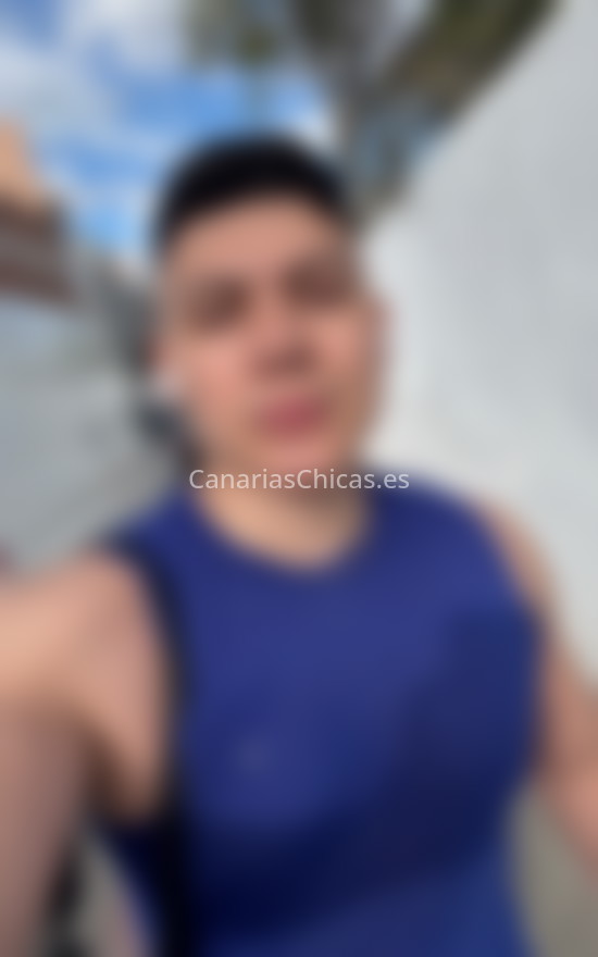 Daniel, colombiano  de 23 años. 688753947. Citas en CANARIAS, CANARIAS. www.canariaschicas.es.