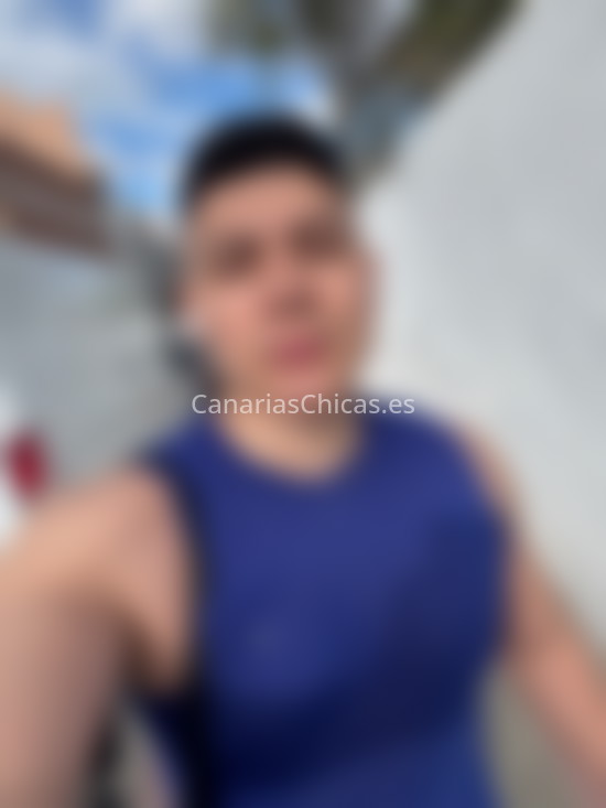 Daniel, colombiano  de 23 años. 688753947. Citas en CANARIAS, CANARIAS. www.canariaschicas.es.