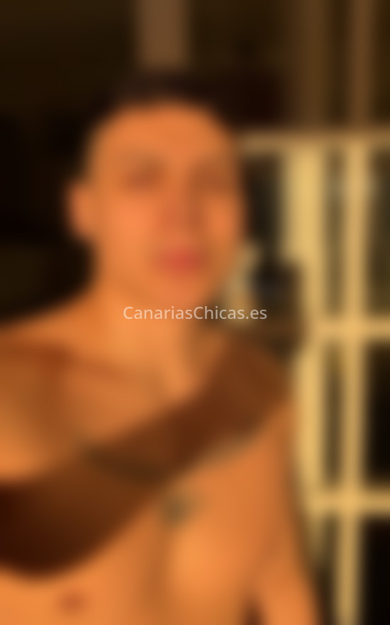 Daniel, colombiano  de 23 años. 688753947. Citas en CANARIAS, CANARIAS. www.canariaschicas.es.
