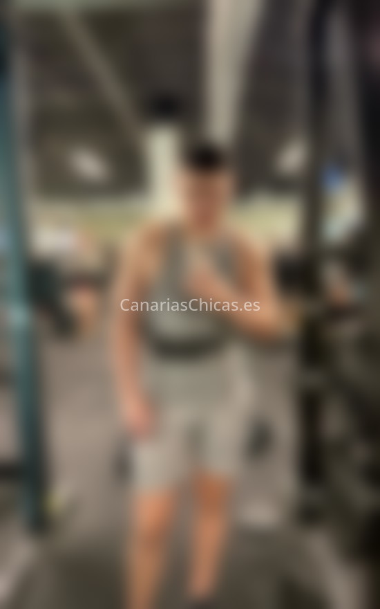 Daniel, colombiano  de 23 años. 688753947. Citas en CANARIAS, CANARIAS. www.canariaschicas.es.