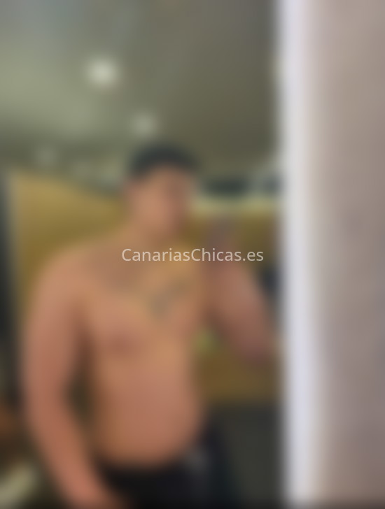 Daniel, colombiano  de 23 años. 688753947. Citas en CANARIAS, CANARIAS. www.canariaschicas.es.