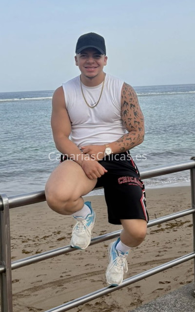 Andrés, latino sociable. 613350994. Citas en CANARIAS, CANARIAS. www.canariaschicas.es.