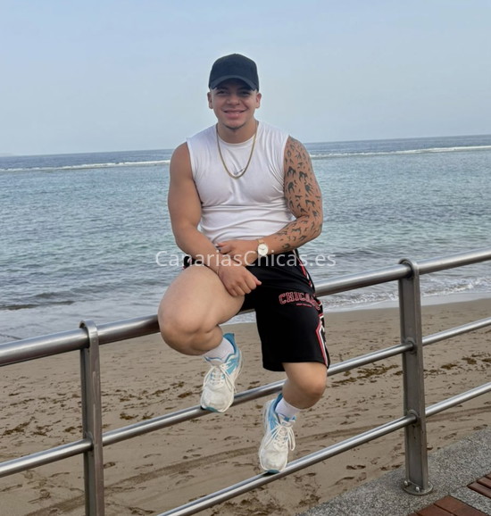 Andrés, latino sociable. 613350994. Citas en CANARIAS, CANARIAS. www.canariaschicas.es.
