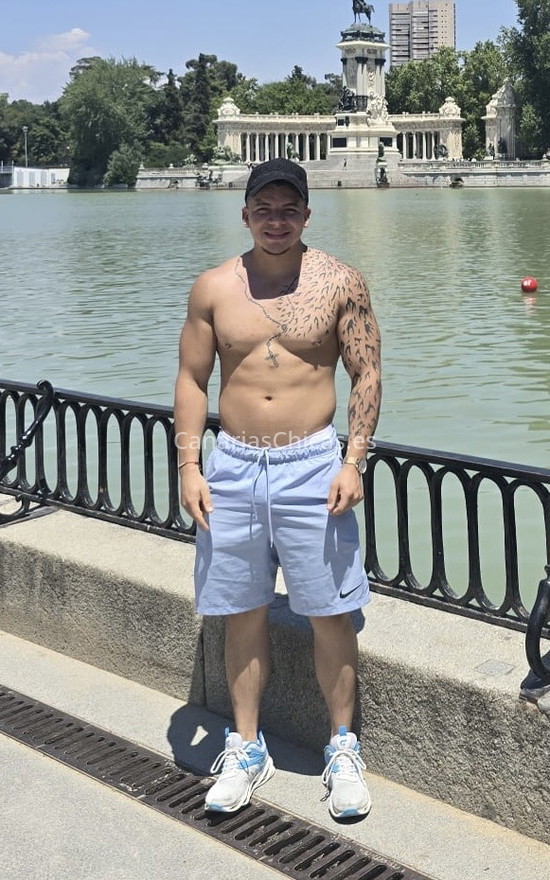 Andrés, latino sociable. 613350994. Citas en CANARIAS, CANARIAS. www.canariaschicas.es.
